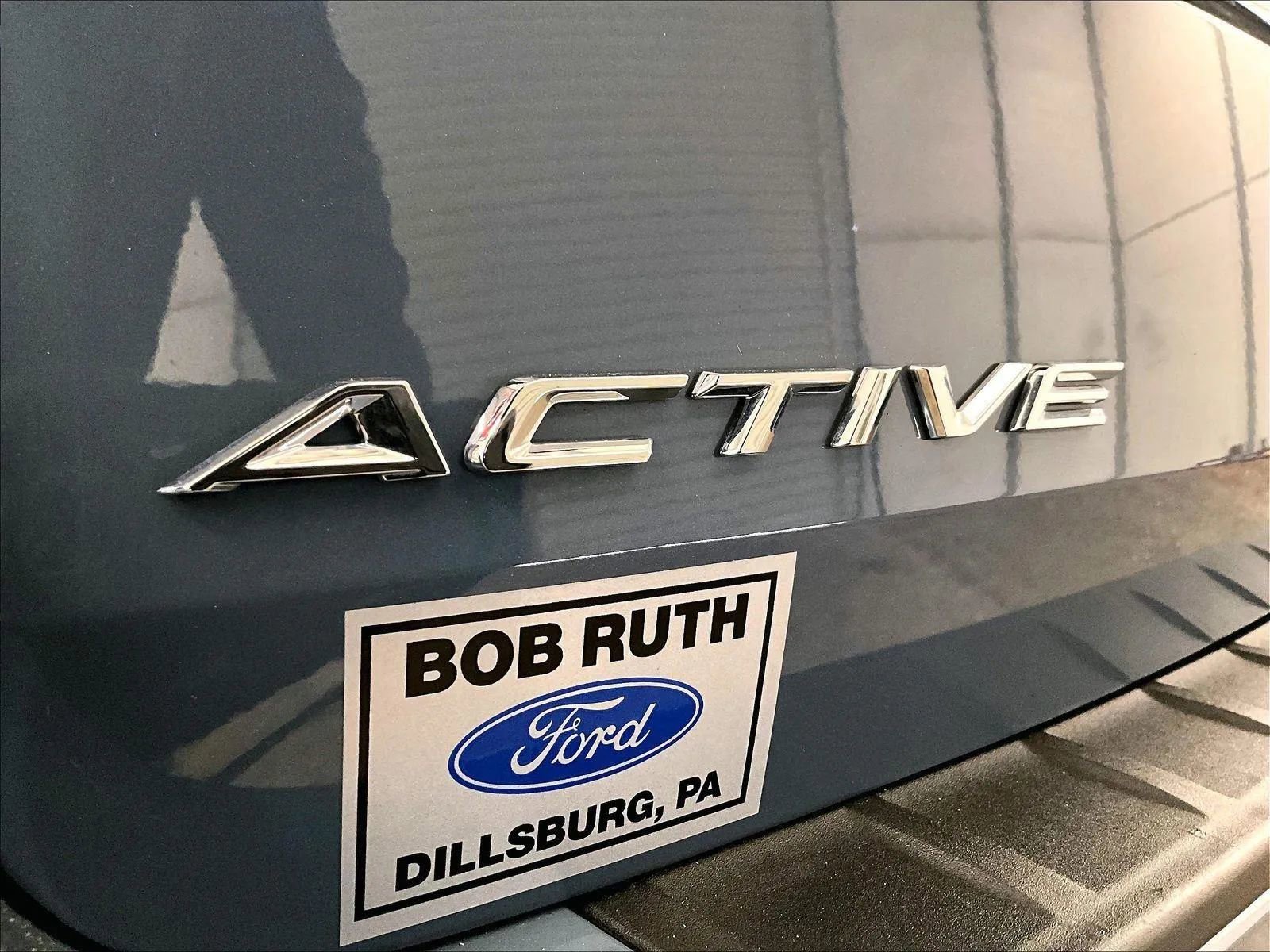 Certified 2025 Ford Explorer Active image 13