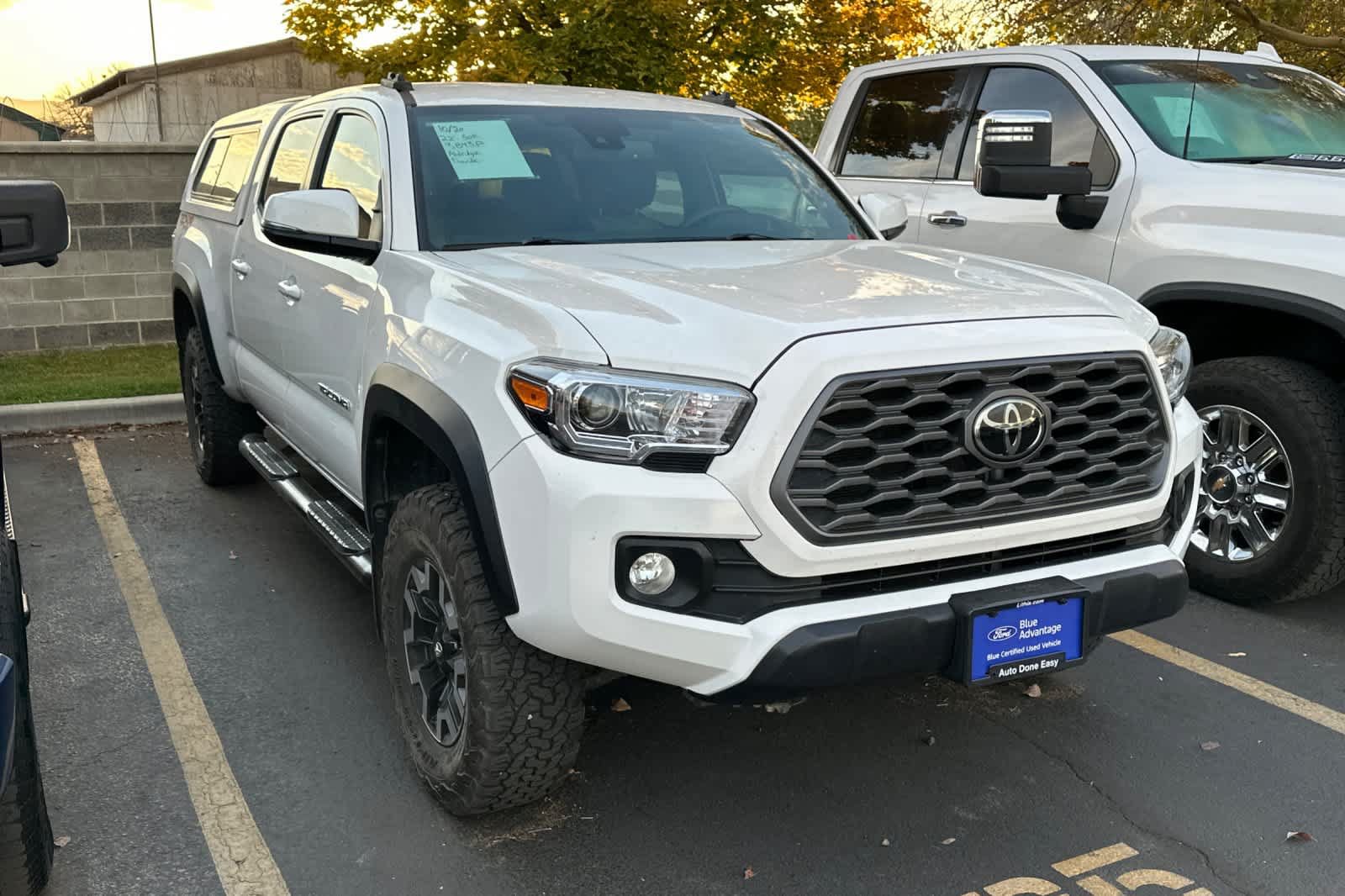 Used 2022 Toyota Tacoma TRD Off-Road AWD/4WD image 3