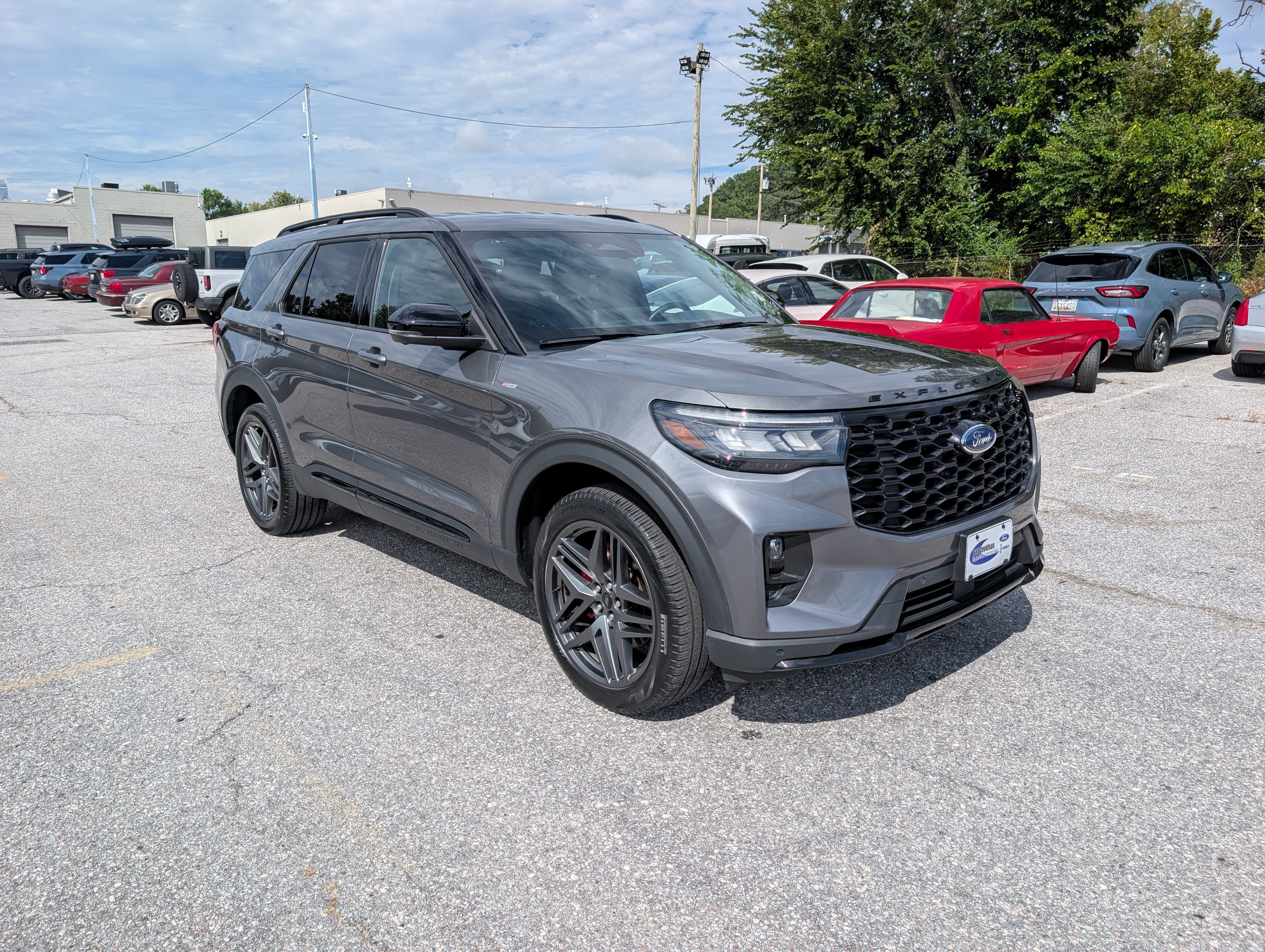 Certified 2025 Ford Explorer ST-Line w/ ST-Line Street Pack AWD/4WD image 9