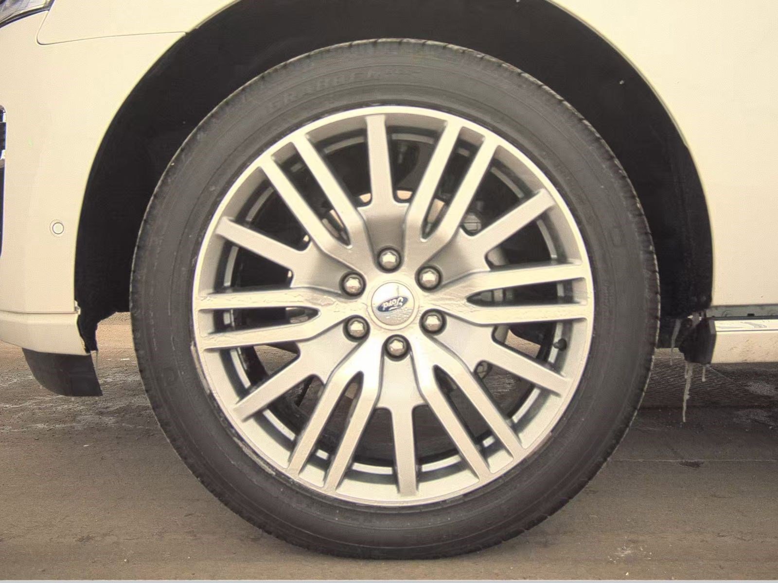 Certified 2024 Ford Expedition Max Platinum image 9