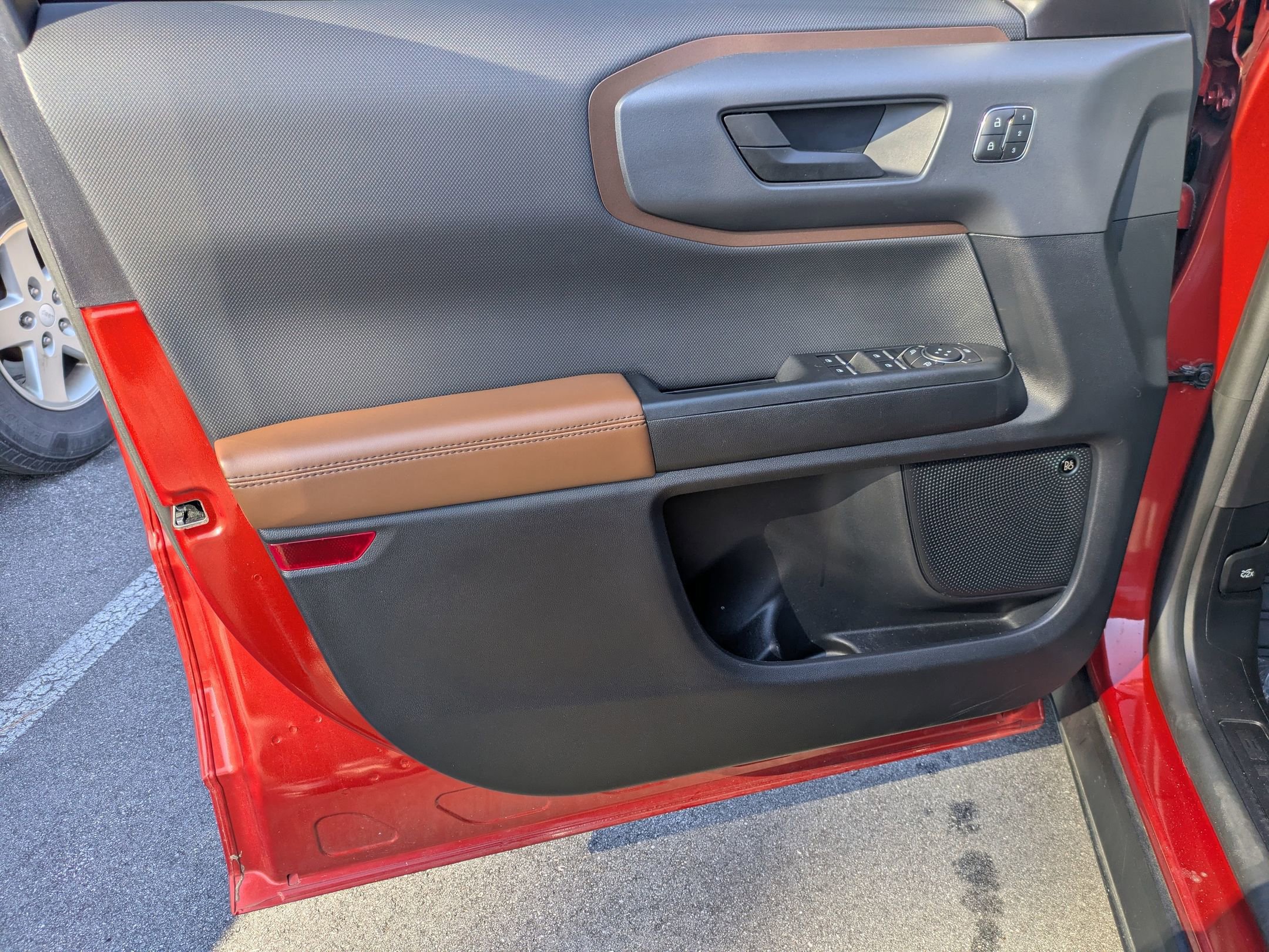 Certified 2024 Ford Bronco Sport Outer Banks w/ Tech Package image 11