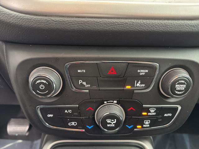 Used 2018 Jeep Compass Latitude w/ Popular Equipment Group image 17