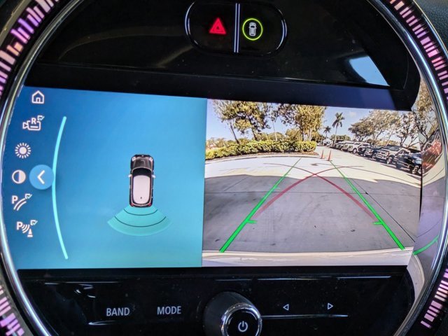 Used 2024 MINI Cooper 2-Door Hardtop image 29