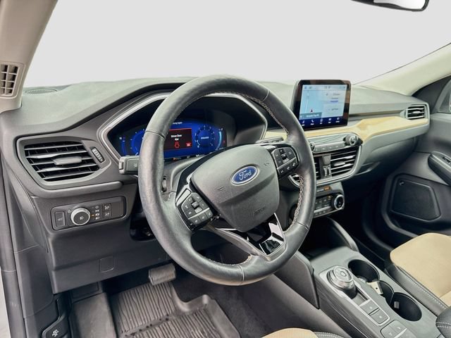 Certified 2022 Ford Escape Titanium w/ Titanium Elite Package AWD/4WD image 14
