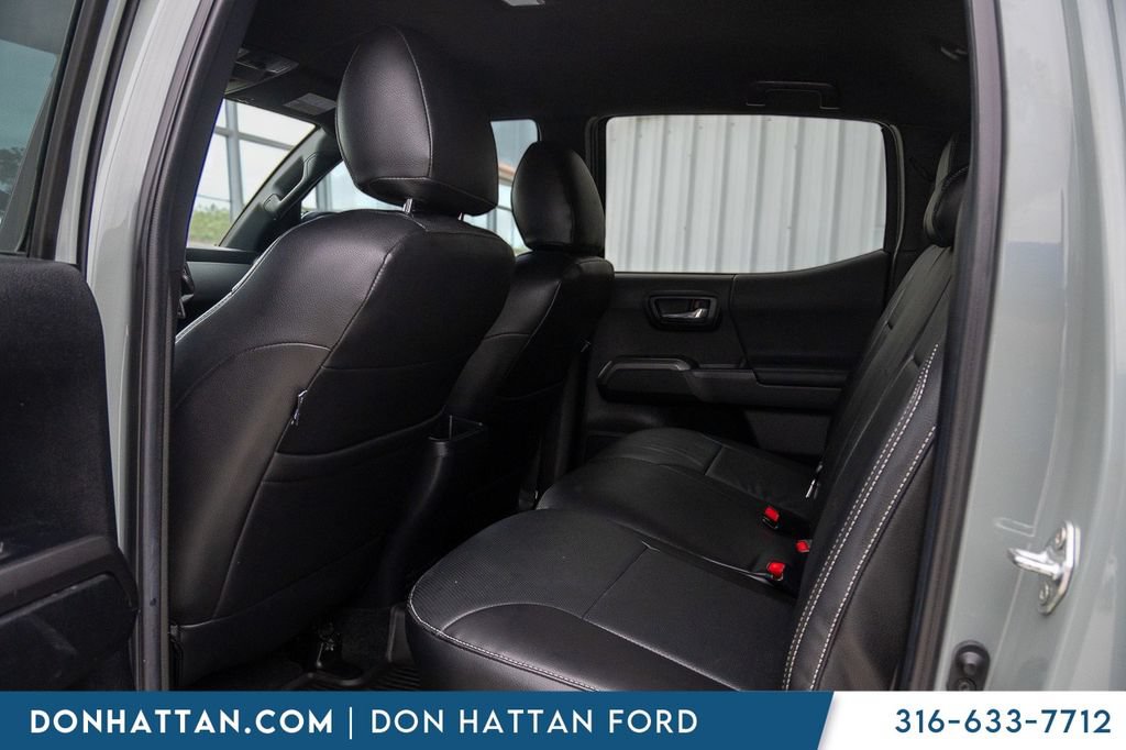 Used 2023 Toyota Tacoma TRD Sport w/ Technology Package AWD/4WD image 18