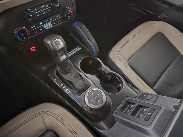 Certified 2022 Ford Bronco Wildtrak AWD/4WD image 31