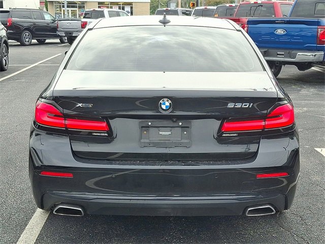 Used 2021 BMW 530i xDrive w/ Premium Package image 3