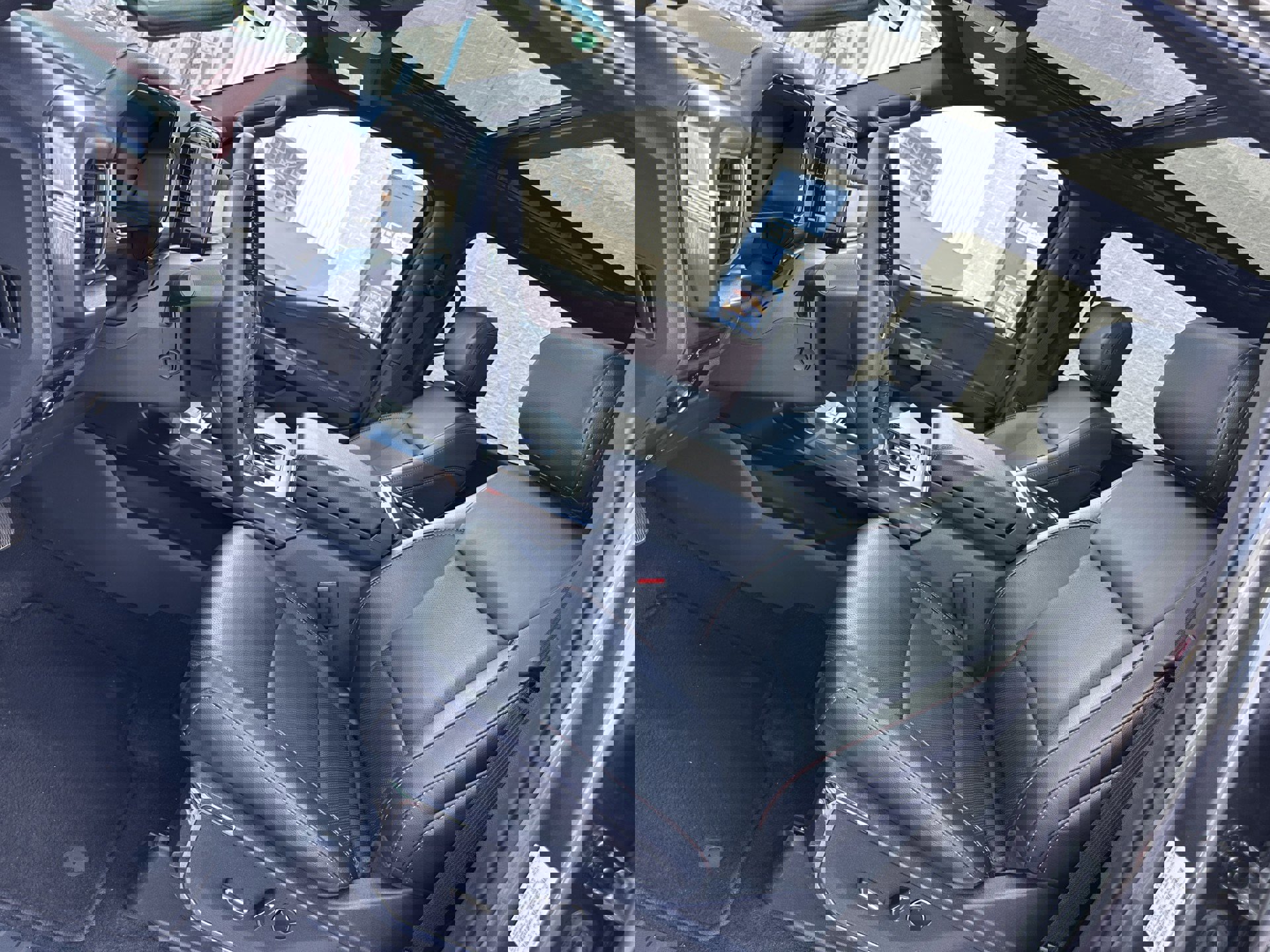 Certified 2023 Ford F150 Lariat w/ Equipment Group 502A High image 10