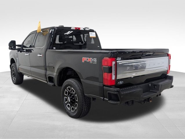 Certified 2024 Ford F350 Platinum w/ FX4 Off-Road Package AWD/4WD image 32