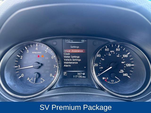 Used 2017 Nissan Rogue SV w/ SV Premium Package FWD image 16