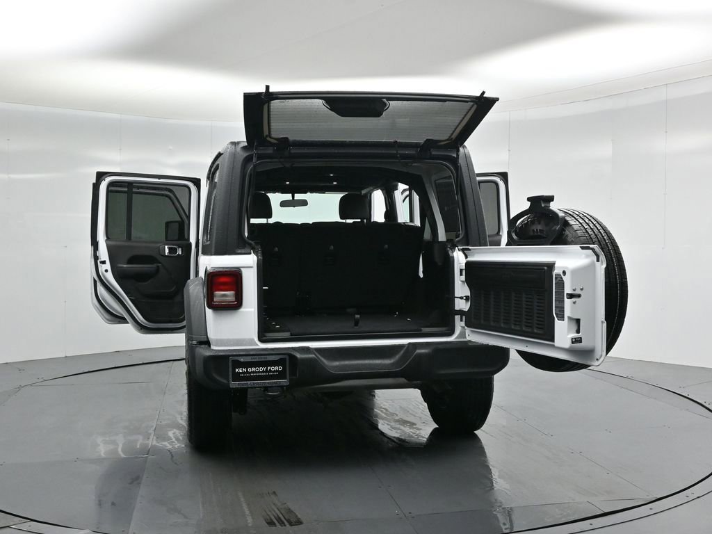 Used 2025 Jeep Wrangler Sport image 48