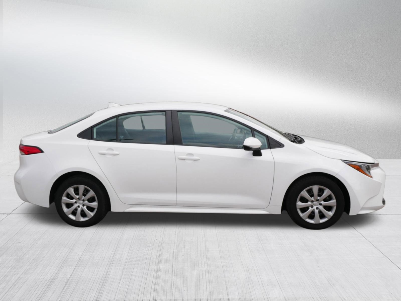 Used 2023 Toyota Corolla LE FWD image 6