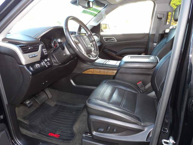 Used 2018 GMC Yukon XL Denali w/ Enhanced Security Package AWD/4WD image 10