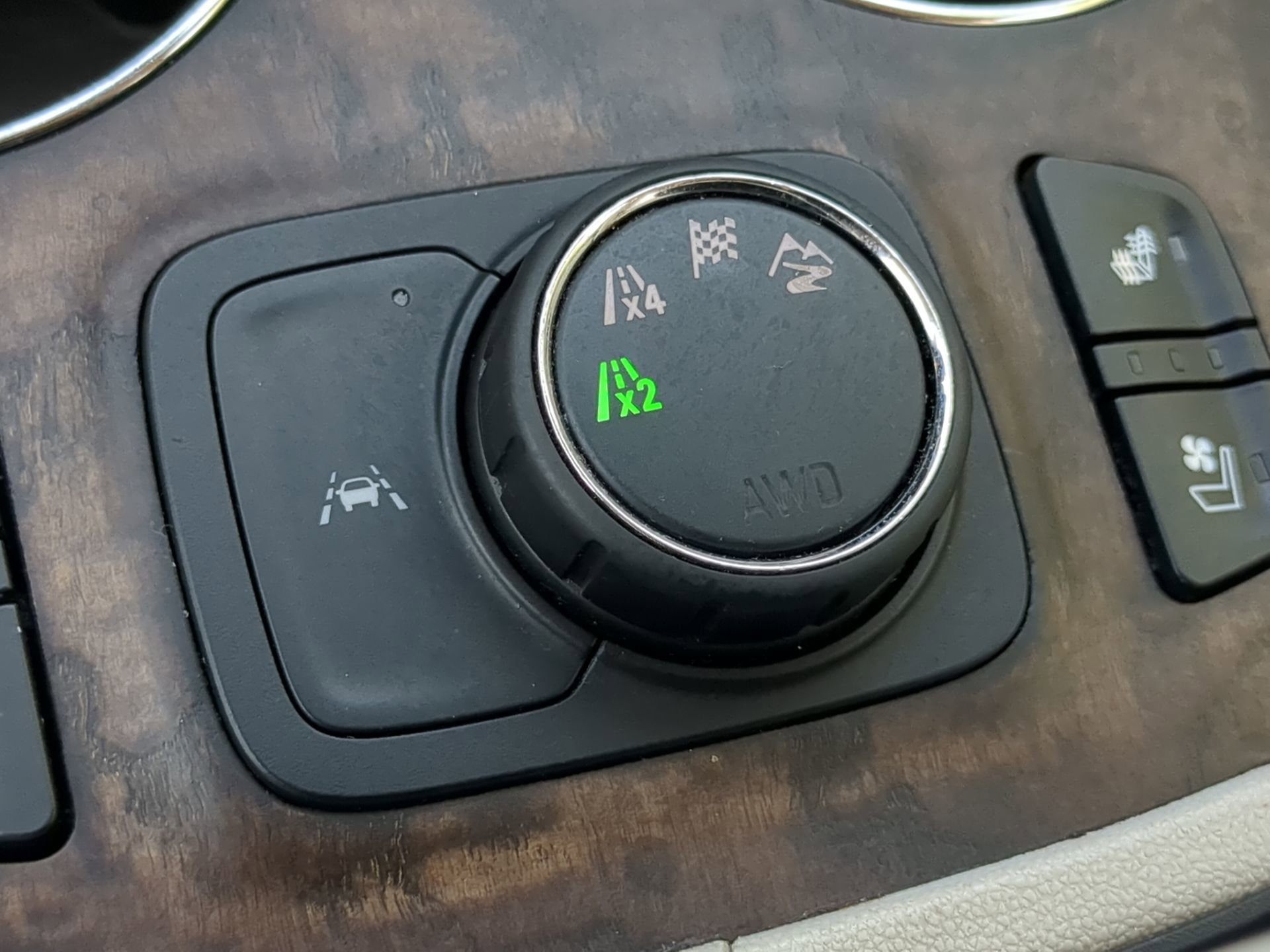 Used 2020 GMC Acadia Denali AWD/4WD image 56