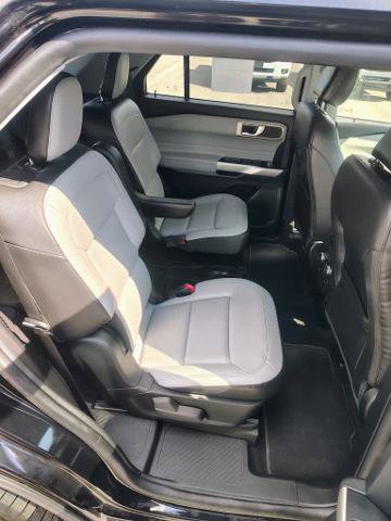 Certified 2021 Ford Explorer XLT w/ Equipment Group 202A AWD/4WD image 28