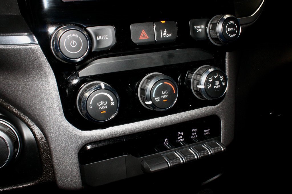 Used 2025 RAM 1500 Big Horn image 30