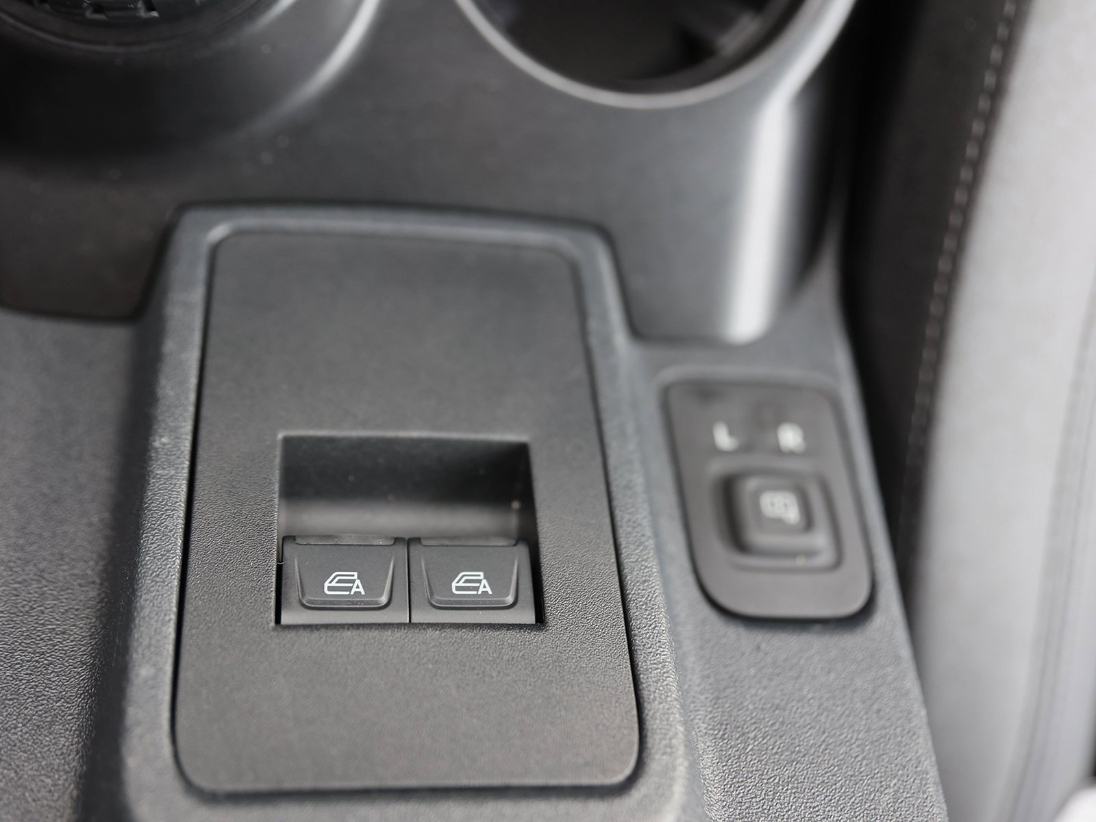 Certified 2023 Ford Bronco Black Diamond image 33