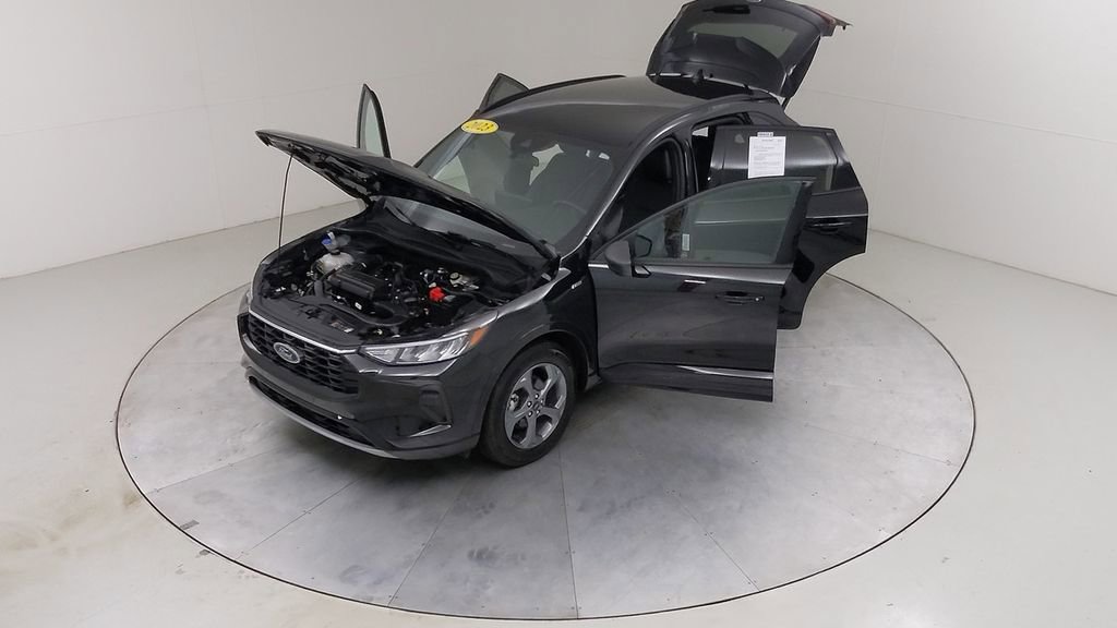 Certified 2023 Ford Escape ST-Line w/ Tech Pack #1 image 55