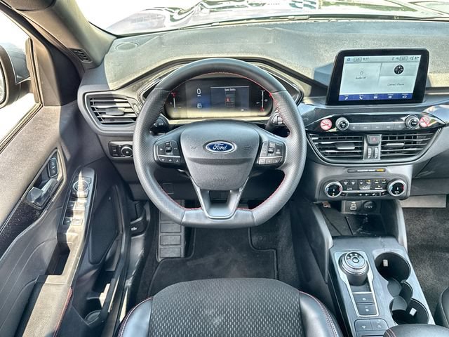 Certified 2025 Ford Escape ST-Line Select AWD/4WD image 14