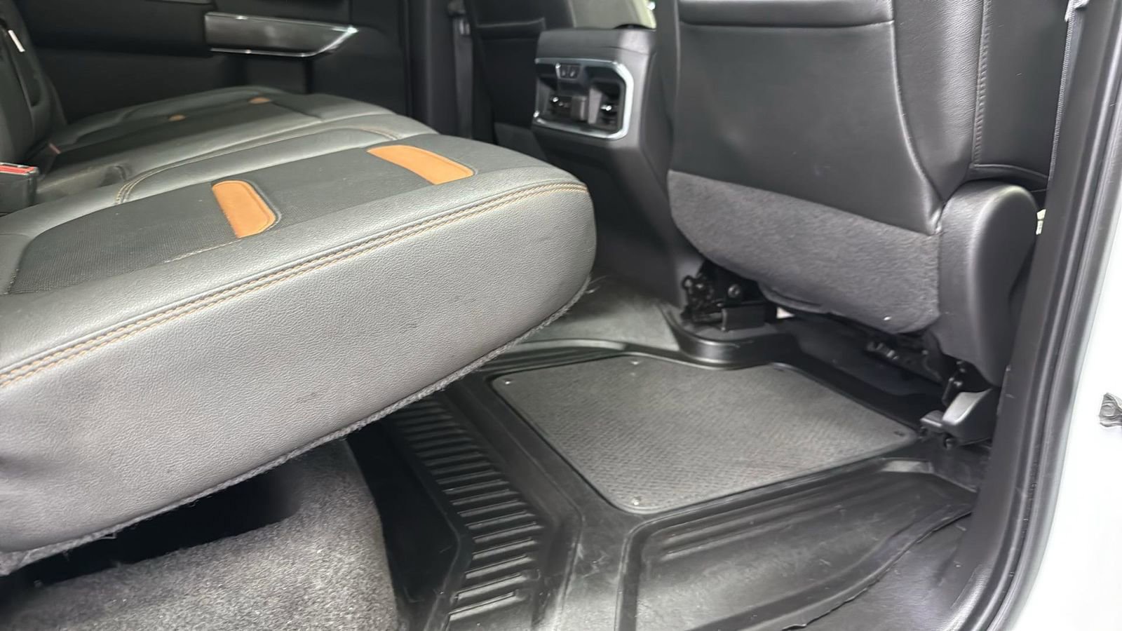 Used 2021 GMC Sierra 1500 AT4 w/ AT4 Preferred Package image 27