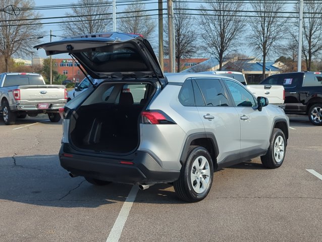 Used 2025 Toyota RAV4 LE image 3