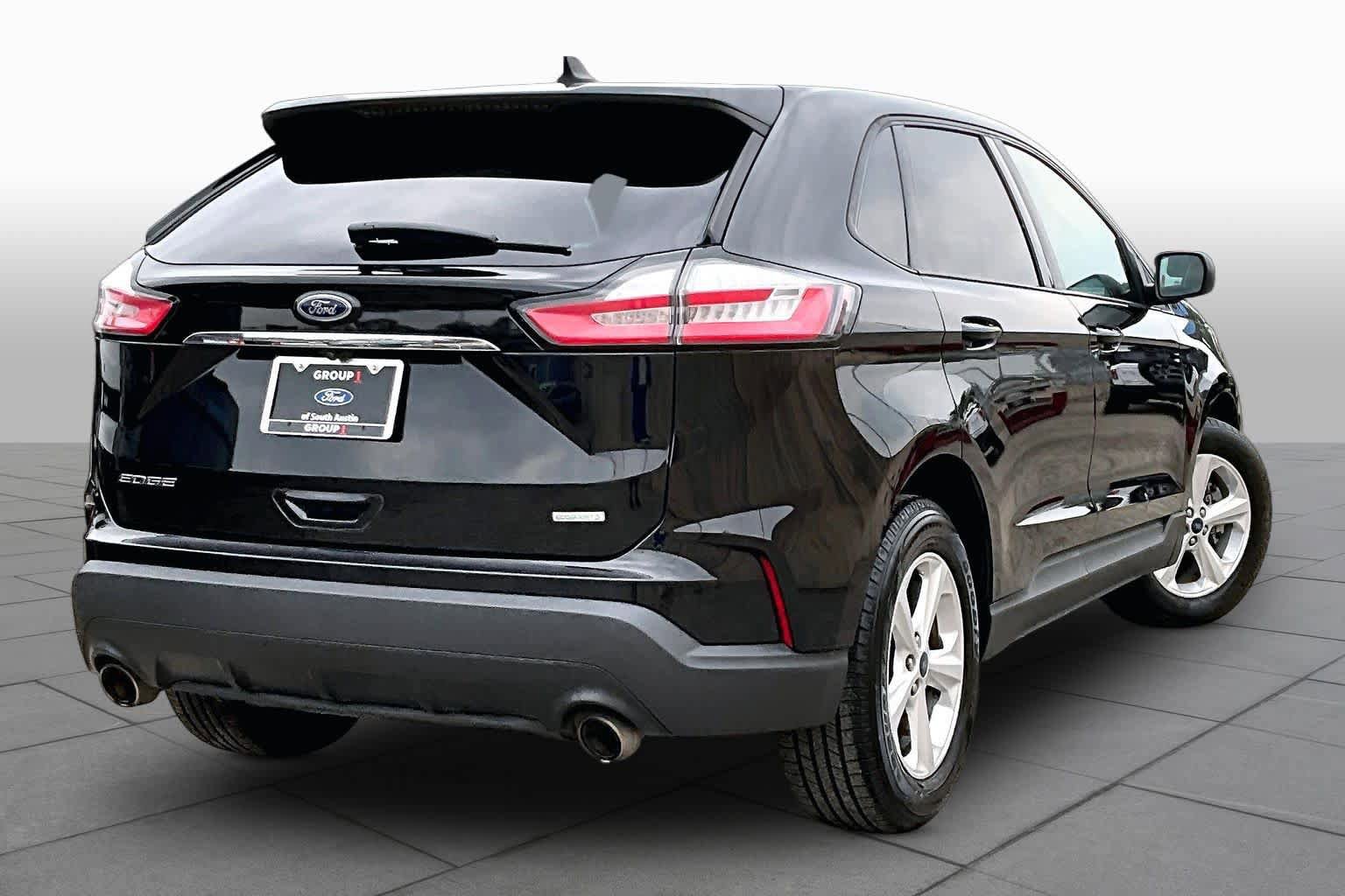 Certified 2019 Ford Edge SE FWD image 13