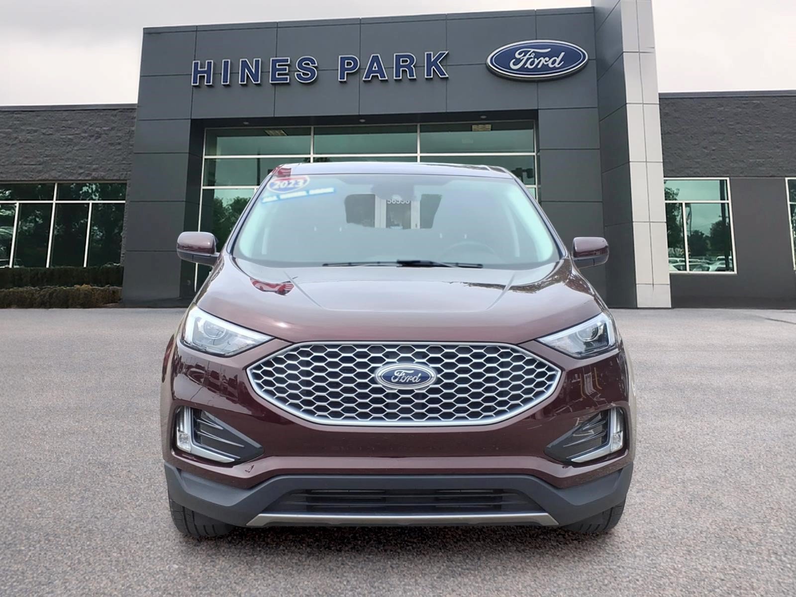 Certified 2023 Ford Edge SEL w/ Convenience Package AWD/4WD image 2