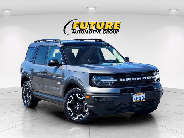 Certified 2023 Ford Bronco Sport Outer Banks w/ Tech Package AWD/4WD image 1