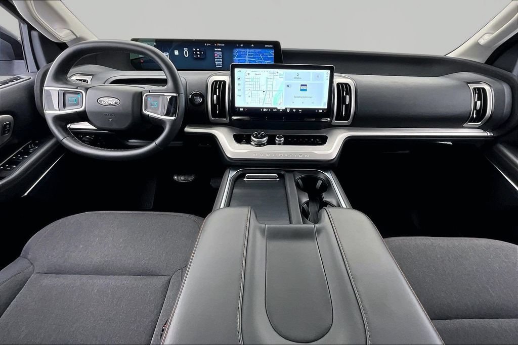 Certified 2025 Ford Expedition Active AWD/4WD image 16