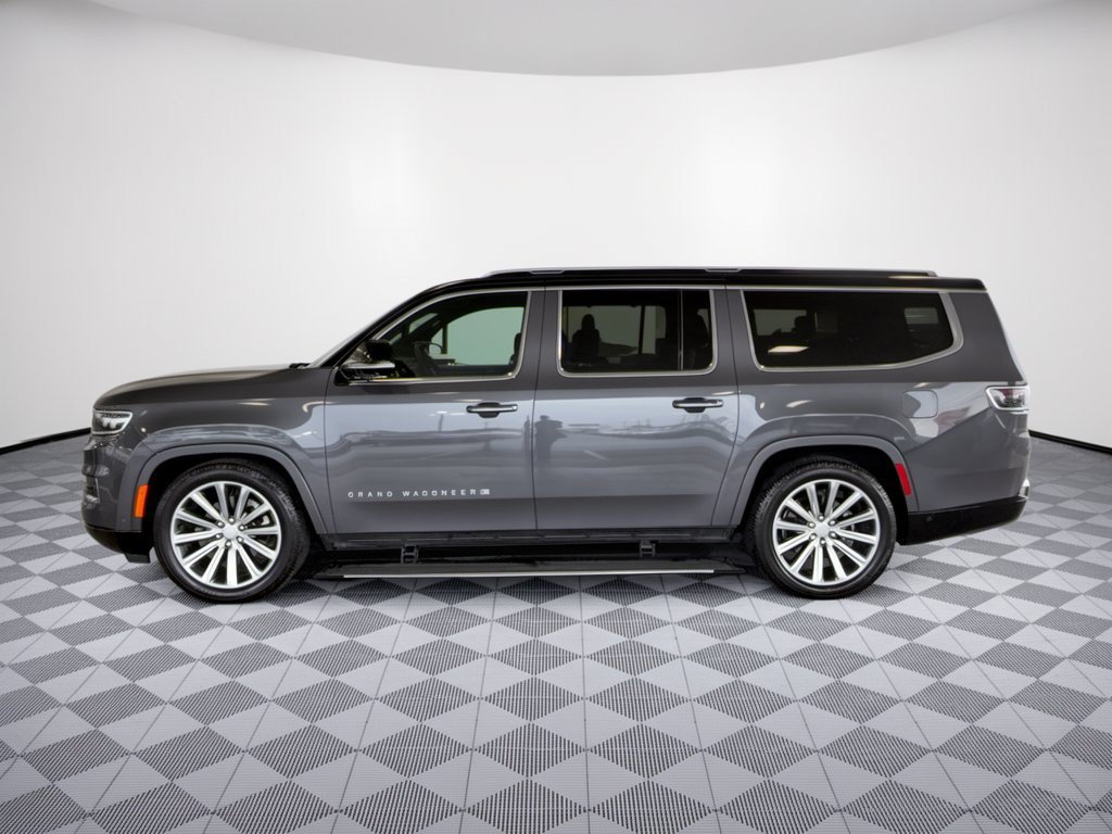Used 2023 Jeep Grand Wagoneer L 4WD image 2