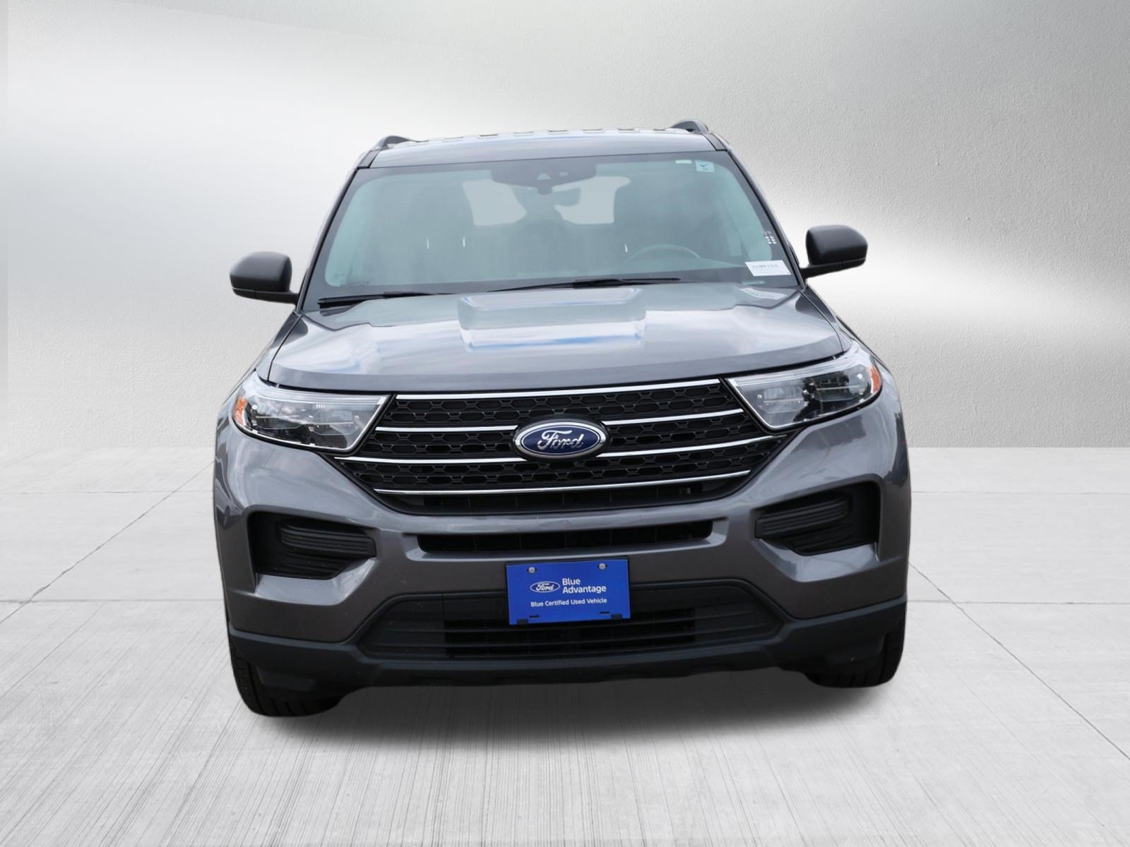 Certified 2022 Ford Explorer XLT w/ Class IV Trailer Tow Package AWD/4WD image 2