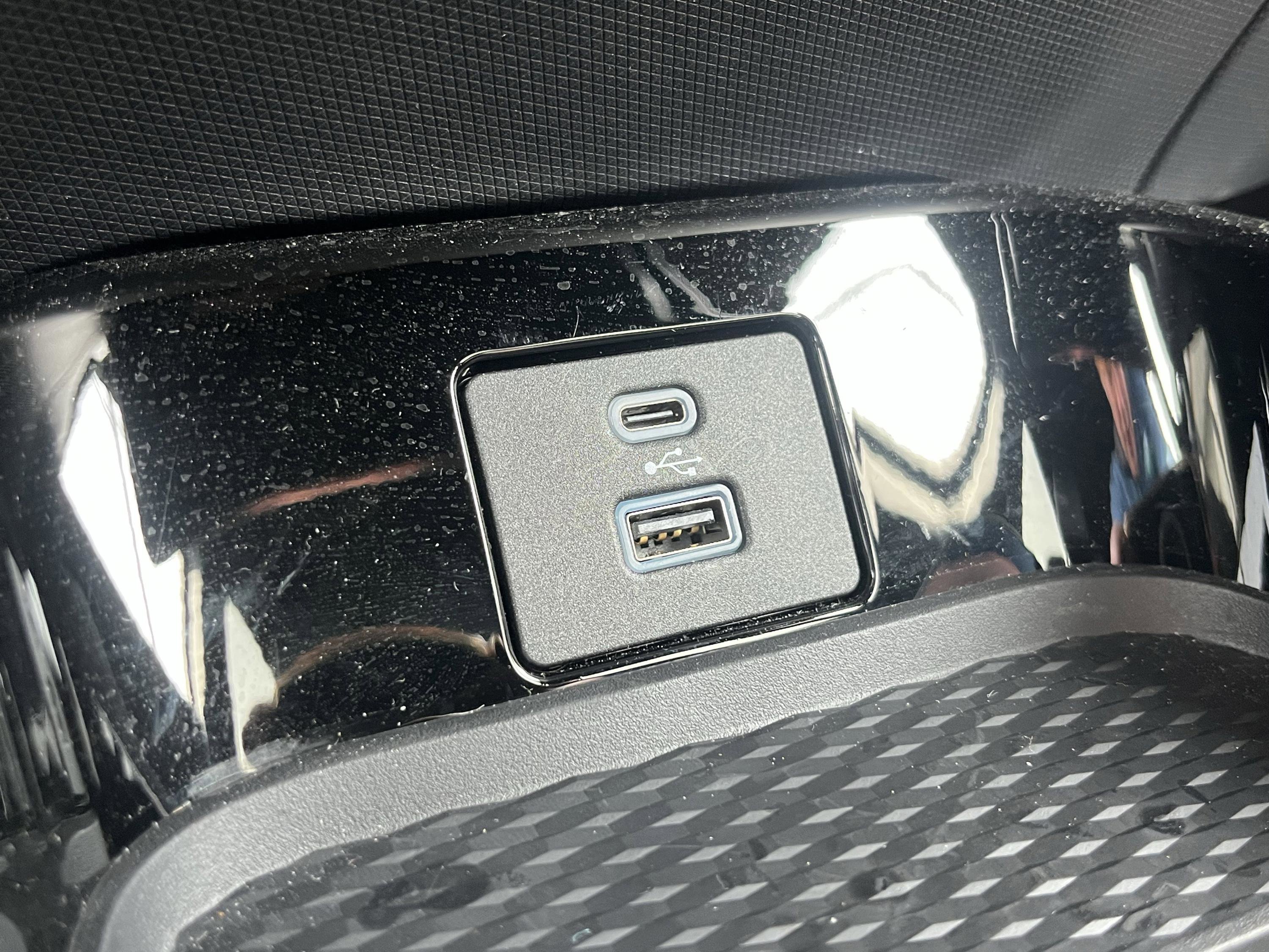 Certified 2021 Ford Mustang Mach-E GT image 21