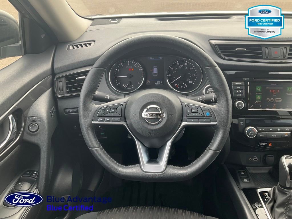 Used 2020 Nissan Rogue SV w/ Premium Package image 14