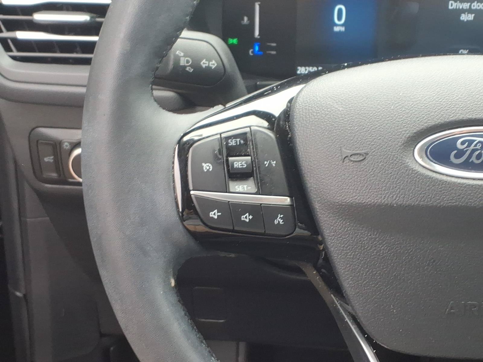 Certified 2024 Ford Escape Active AWD/4WD image 18
