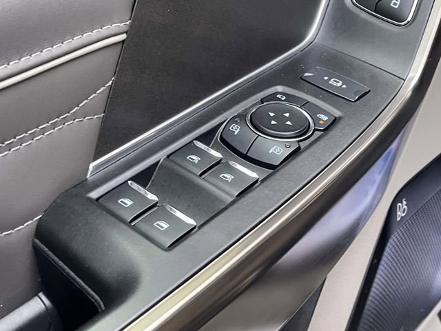 Certified 2025 Ford F350 Platinum w/ Platinum Plus Package image 15