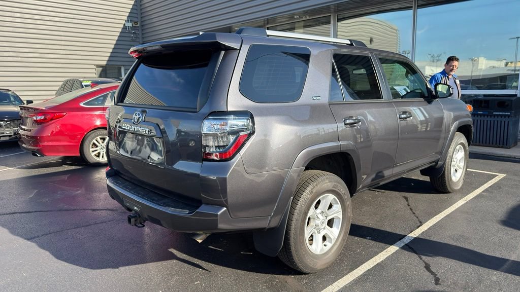 Used 2023 Toyota 4Runner SR5 AWD/4WD image 5