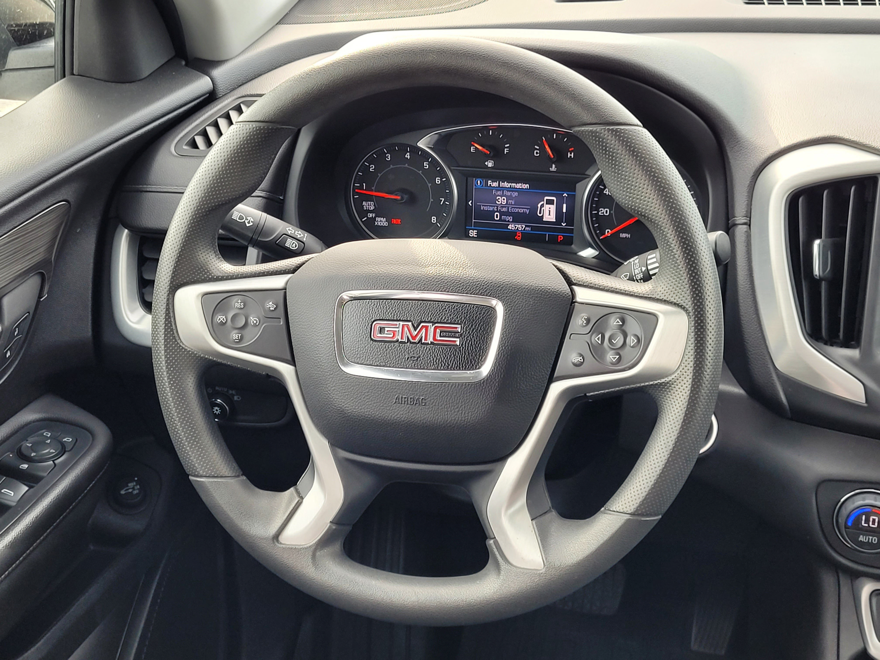 Used 2022 GMC Terrain SLE w/ Driver Convenience Package AWD/4WD image 12
