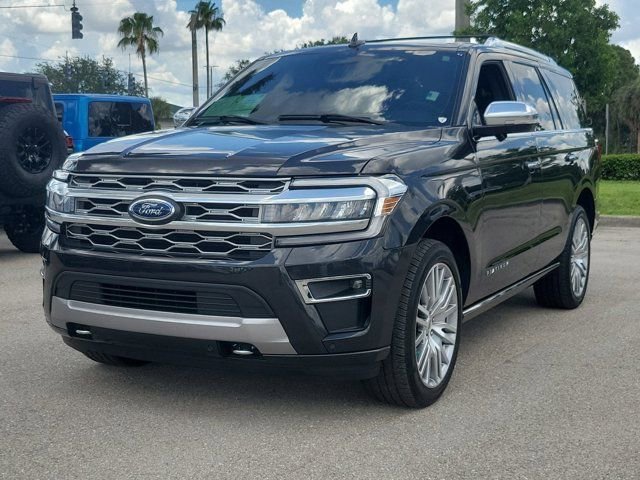 Certified 2023 Ford Expedition Platinum AWD/4WD image 5