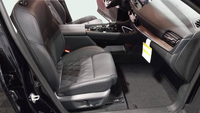 Used 2025 Nissan Rogue Platinum w/ Tech Package AWD/4WD image 17