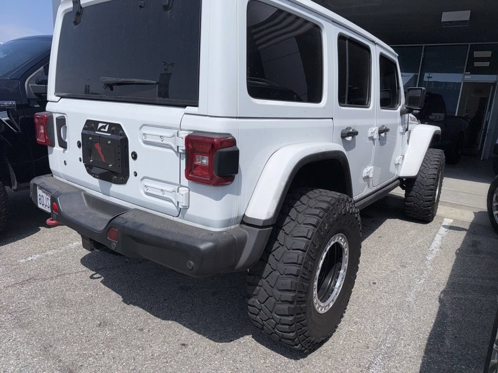 Used 2018 Jeep Wrangler Unlimited Rubicon AWD/4WD image 4