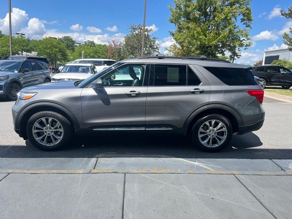 Certified 2023 Ford Explorer XLT w/ Equipment Group 202A AWD/4WD image 6