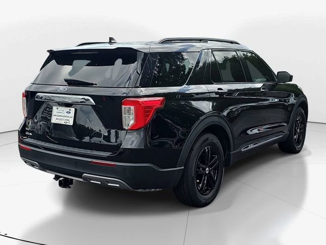 Certified 2022 Ford Explorer XLT w/ Equipment Group 202A RWD image 3