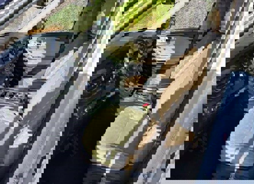 Certified 2023 Ford Explorer Limited image 2