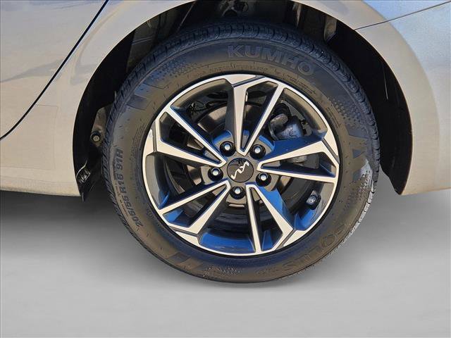 Used 2024 Kia Forte LXS FWD image 22