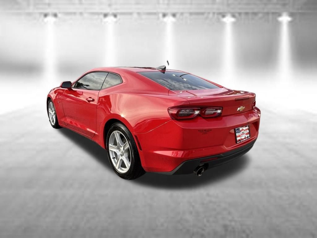 Used 2022 Chevrolet Camaro LT RWD image 8