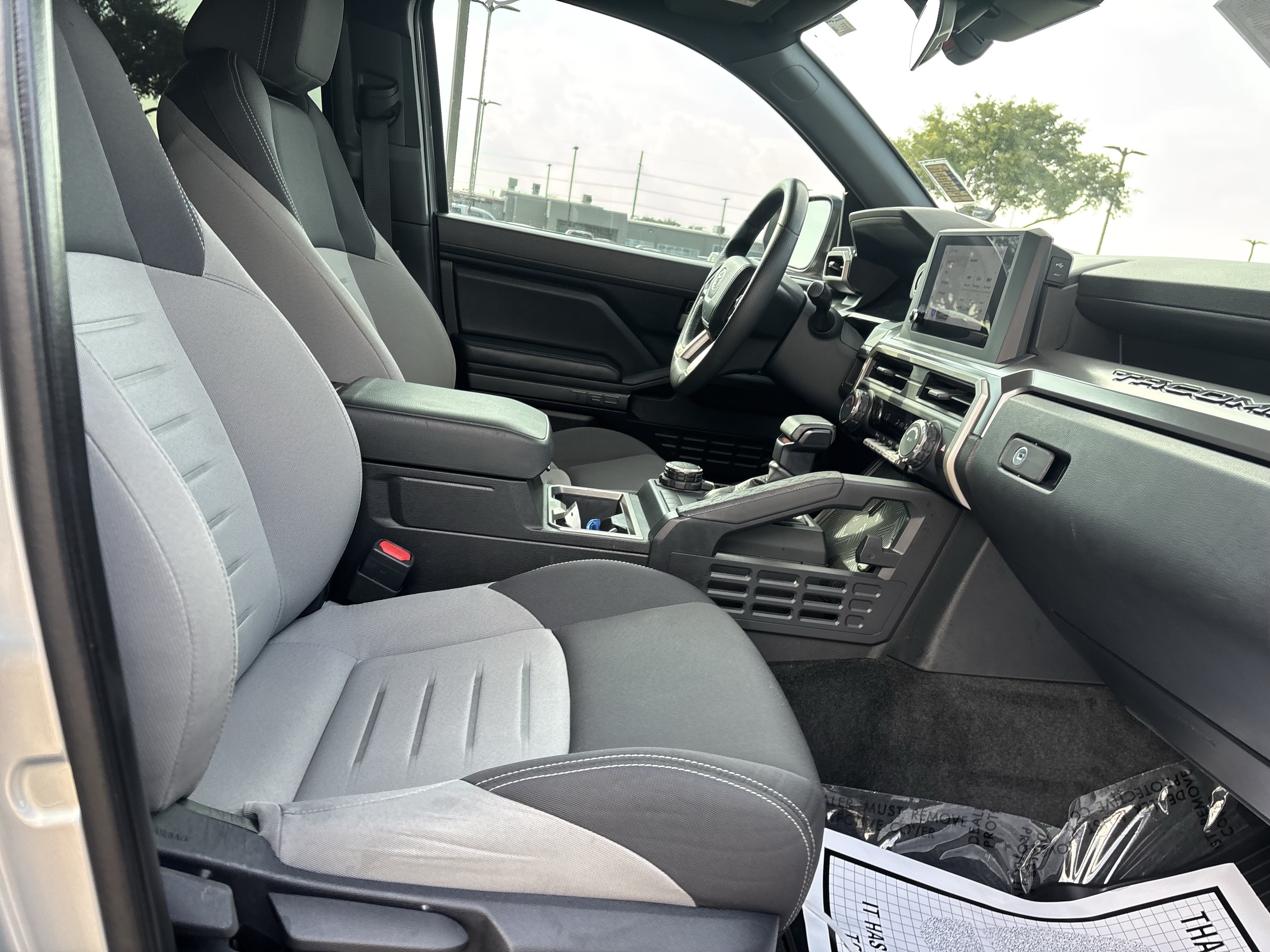 Used 2024 Toyota Tacoma TRD Sport AWD/4WD image 24