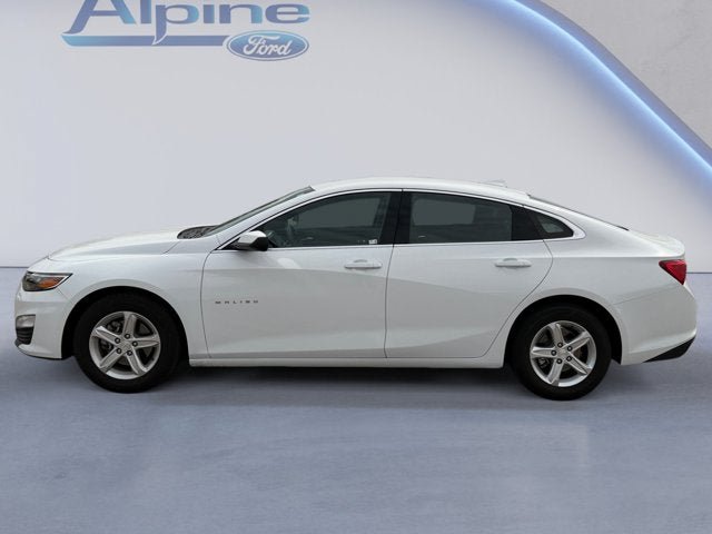 Used 2024 Chevrolet Malibu LT FWD image 2