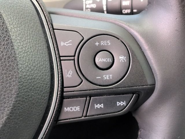 Used 2020 Toyota RAV4 XSE w/ XSE Grade Weather Package AWD/4WD image 33