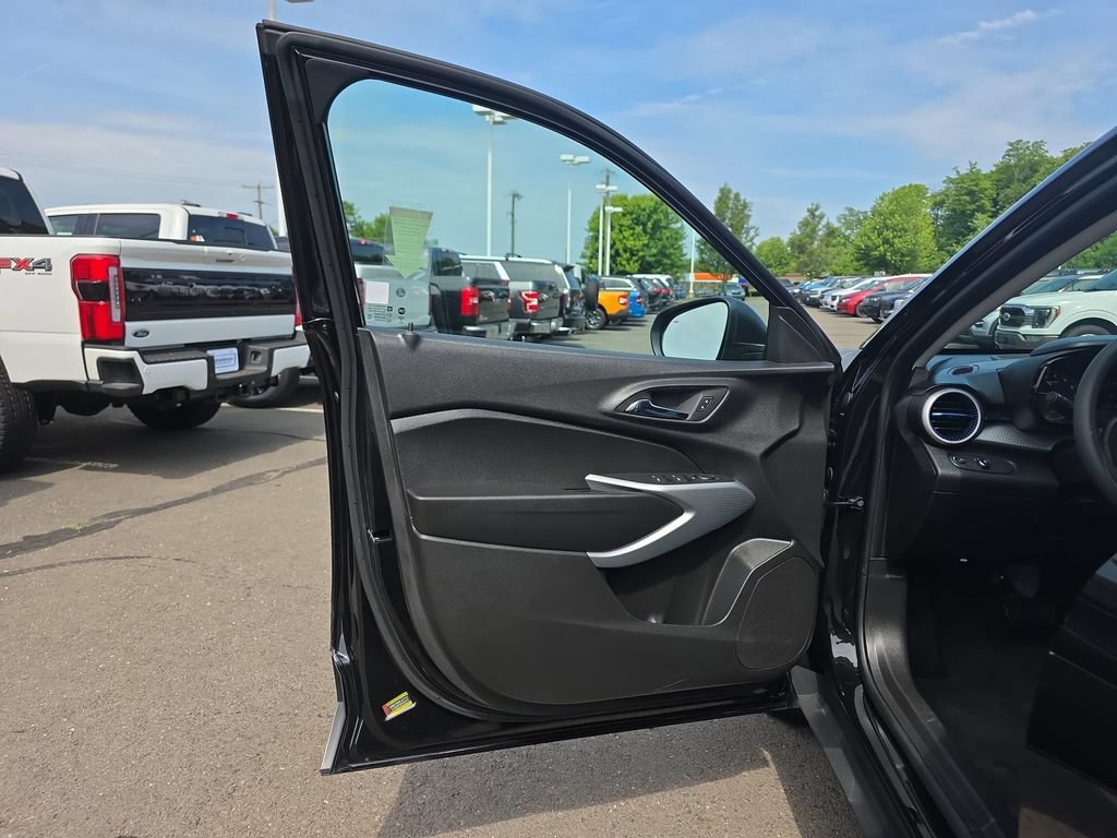 Used 2024 Chevrolet Trax LS w/ Driver Confidence Package FWD image 20