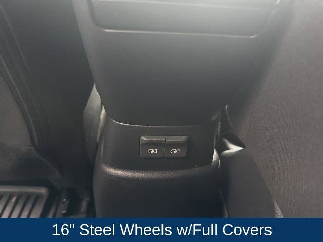 Used 2021 Nissan Kicks S image 24